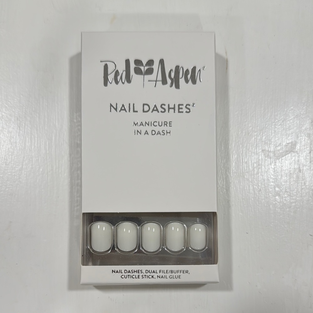 Red Aspen Short Nails